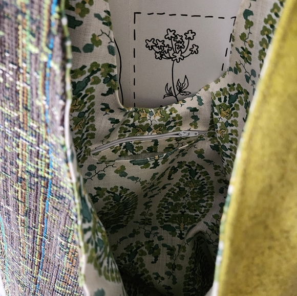 Purse - Picture 1 of 3